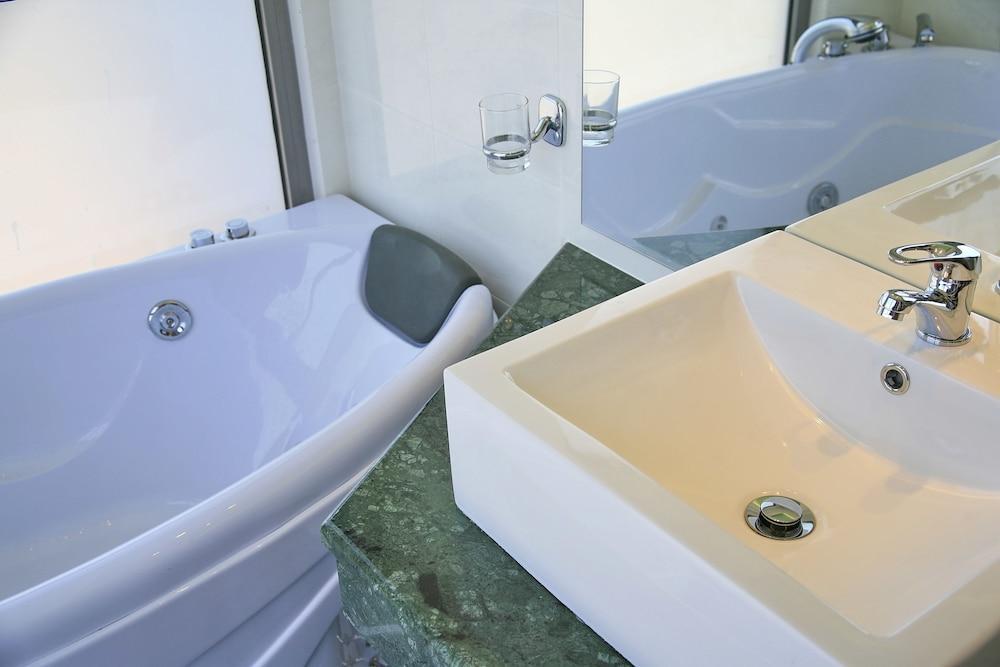 All Senses Ocean Blue Sea Side Resort (Adults Only) Petaloudes Exteriér fotografie